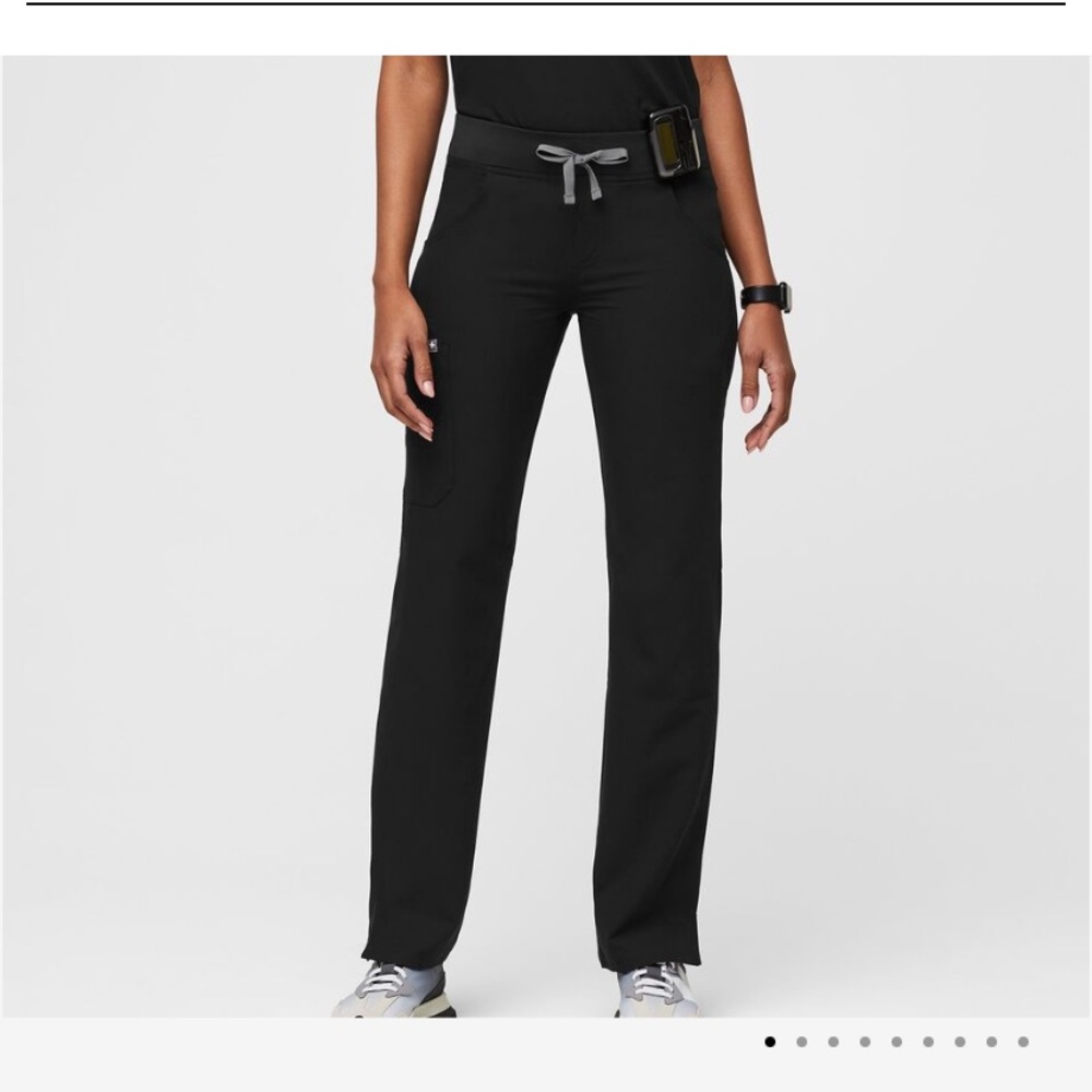 Figs Kade Cargo Scrub Pants size Medium